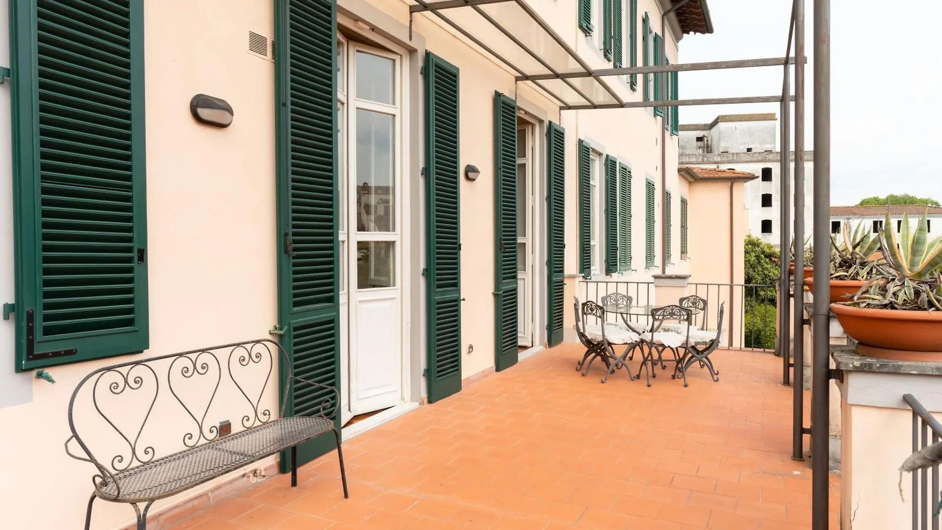 Lucca Storica Parcheggio Incluso Apartment