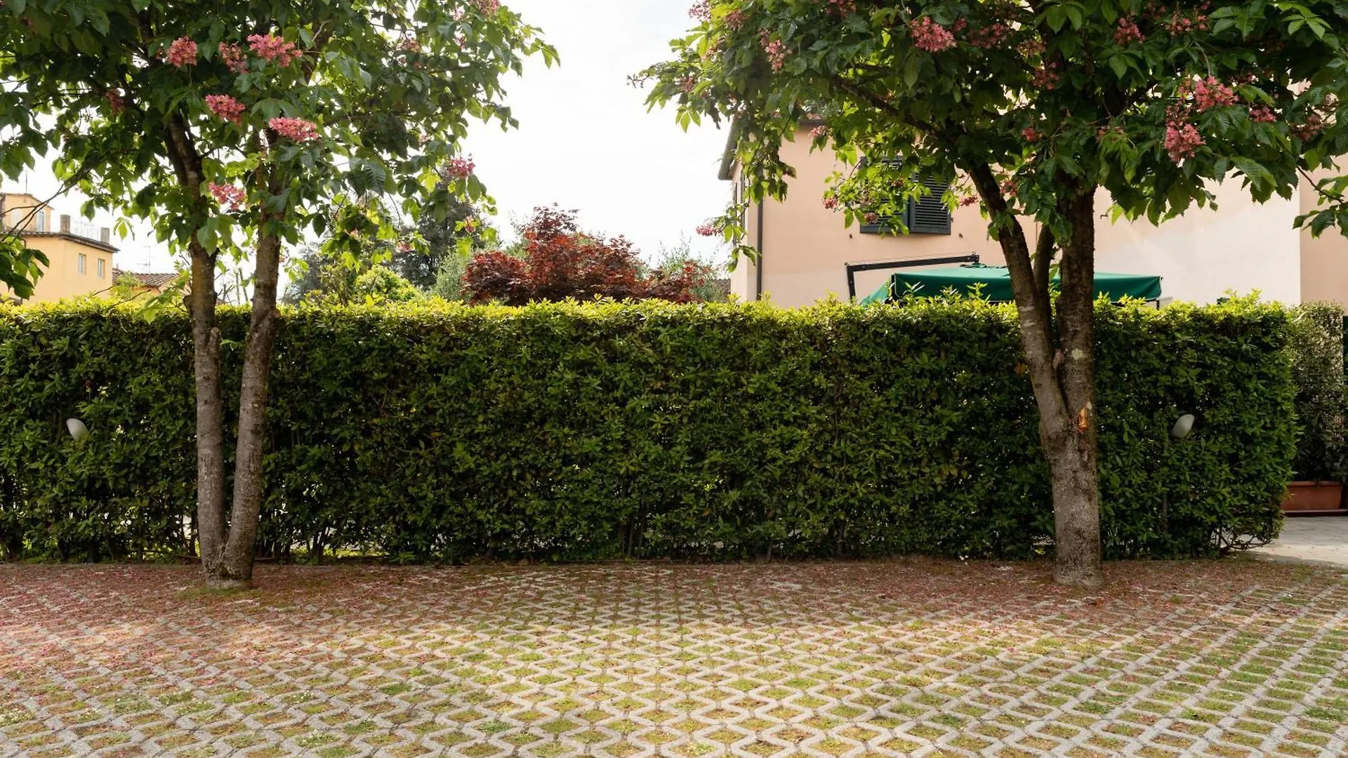 Lucca Storica Parcheggio Incluso Apartment 0*,  Italy
