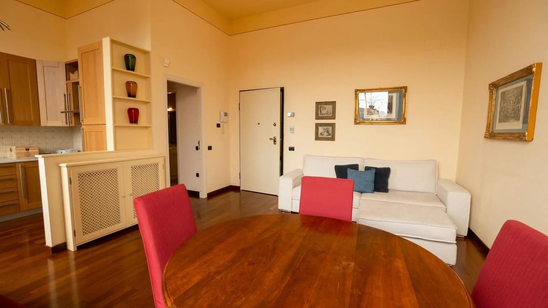 Lucca Storica Parcheggio Incluso Apartment