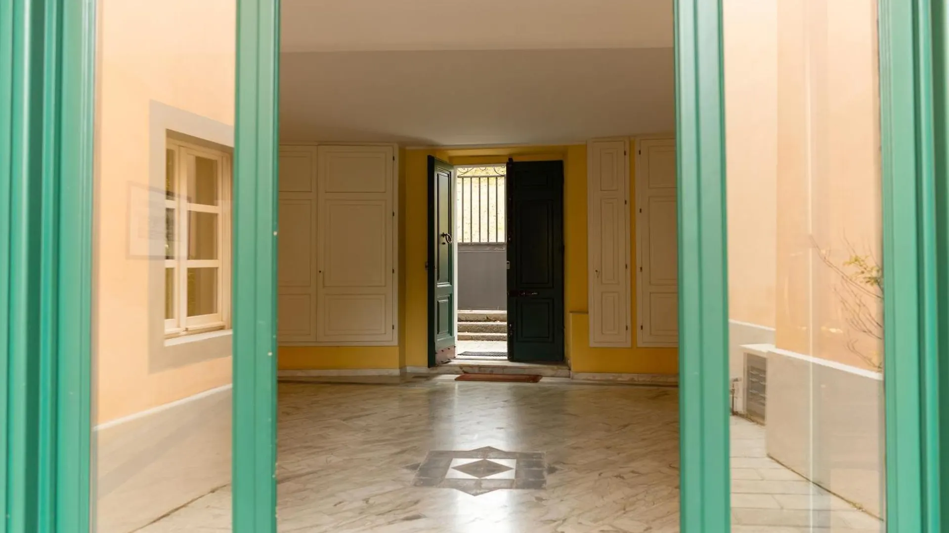 Lucca Storica Parcheggio Incluso Apartment 0*,  Italy