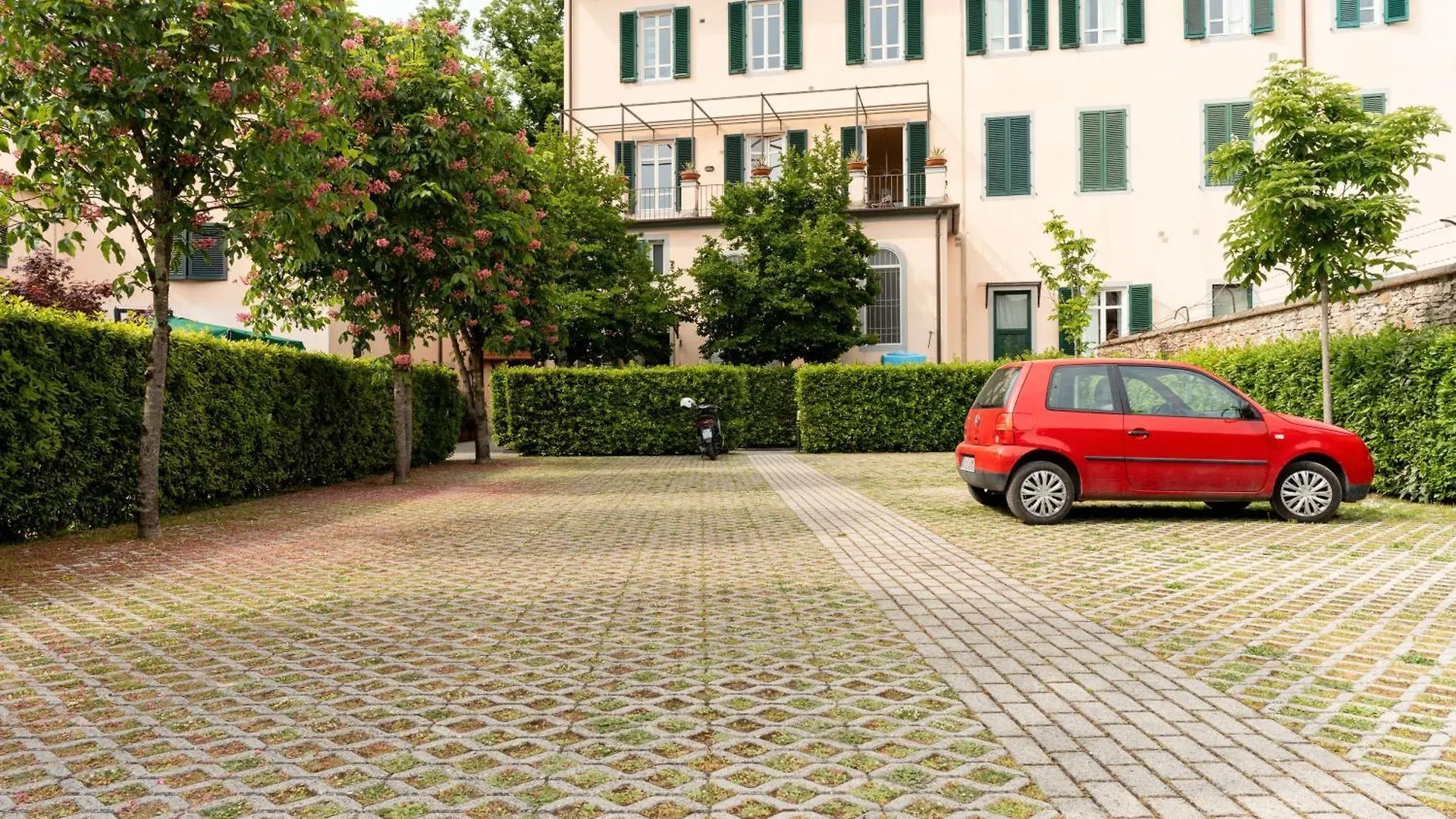 Lucca Storica Parcheggio Incluso Apartment